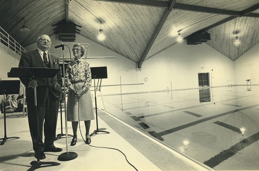 Standing in front of a pool are: John and Marian Snyder Ware ’38, benefactors of the Ware Pool, speak at its unveiling.